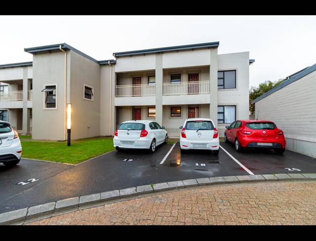 2 BEDROOM APARTMENT SOLD IN BURGUNDY ESTATE